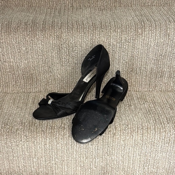 Elegant Black High Heels - Great for a Wedding - Picture 1 of 1